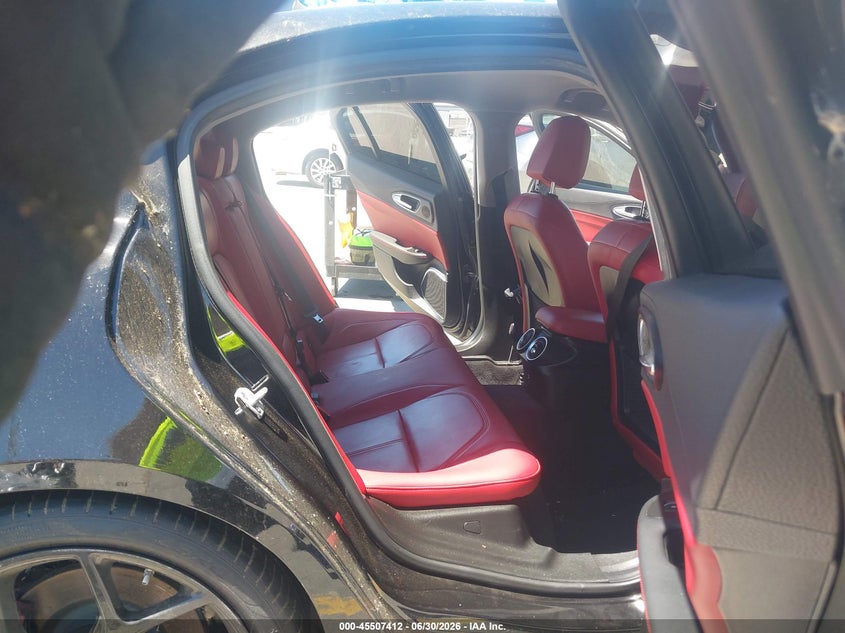 2020 Alfa romeo Giulia VIN ZARFAMAN3L7625390 IAAI salvage auction — LEFT SIDE, Salvage Title, sold $3,550 on 2026-07-27 (photo 8)