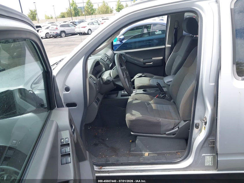 2006 Nissan Xterra VIN 5N1AN08U46C544145 IAAI salvage auction — SIDE, Salvage Certificate (California), sold $725 on 2026-08-02 (photo 5)