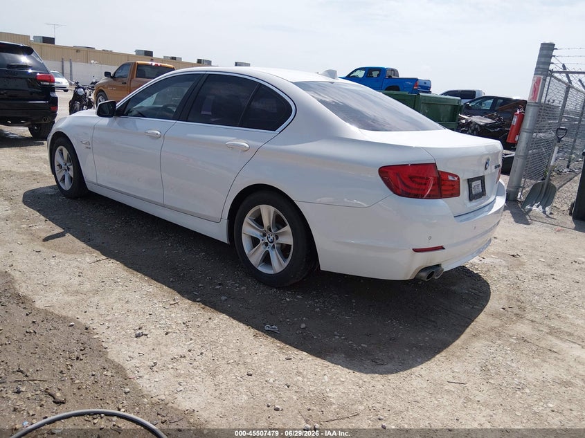 2012 BMW 5er VIN WBAXH5C53CDW08374 IAAI salvage auction — HAIL, Salvage Title, sold $1,250 on 2026-07-24 (photo 3)