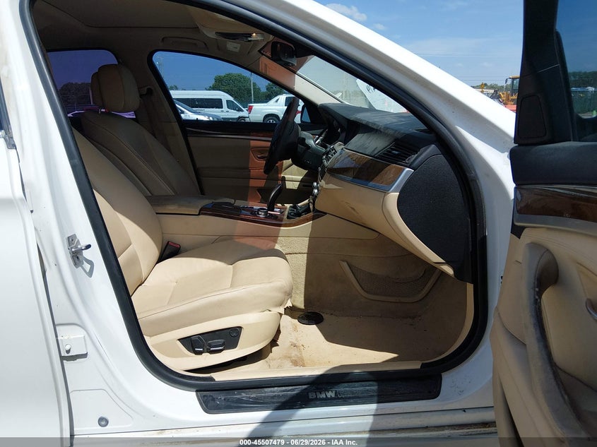 2012 BMW 5er VIN WBAXH5C53CDW08374 IAAI salvage auction — HAIL, Salvage Title, sold $1,250 on 2026-07-23 (photo 5)