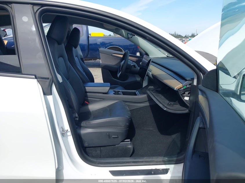 2023 Tesla Model y VIN 7SAYGDEEXPA041807 IAAI salvage auction — FRONT END, Salvage (California), sold $12,000 on 2026-08-02 (photo 5)