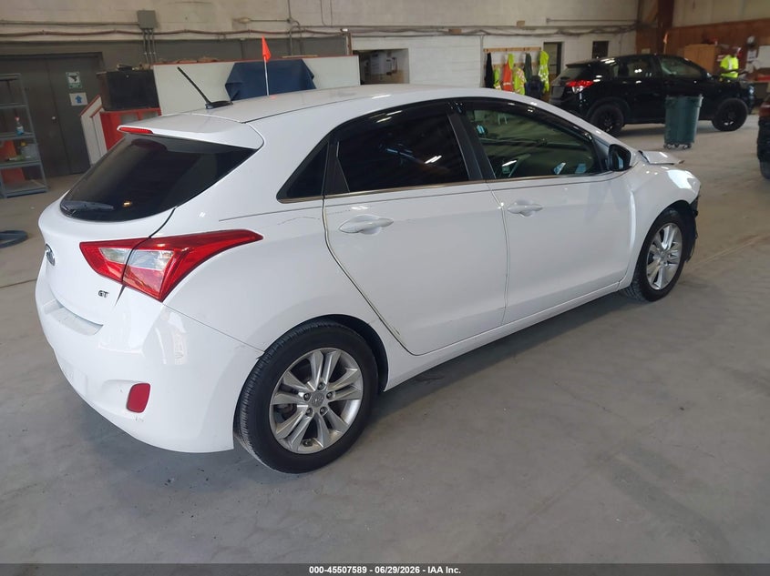 2014 Hyundai Elantra VIN KMHD35LH2EU205192 IAAI salvage auction — FRONT END, Salvage Title, sold $875 on 2026-07-15 (photo 4)