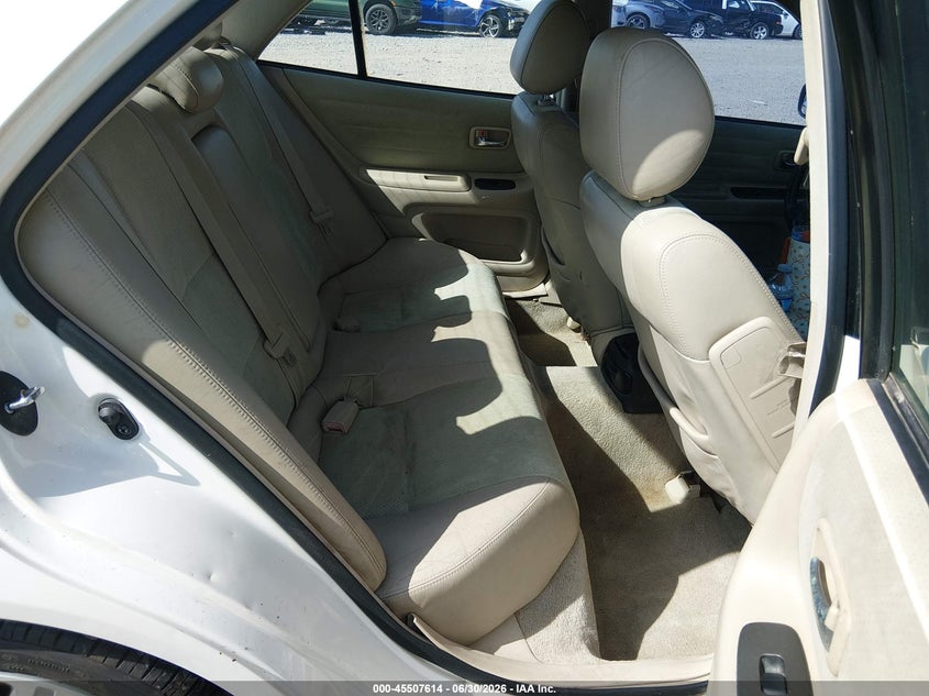 2001 Lexus Is 300 VIN JTHBD182210005595 IAAI salvage auction — NORMAL WEAR, Clear (Tennessee), sold $1,050 on 2026-07-09 (photo 8)