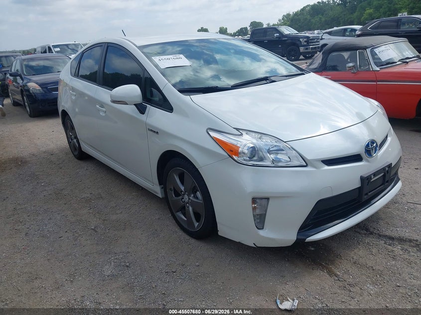 2015 Toyota Prius VIN JTDKN3DU3F0423107 IAAI salvage auction — NORMAL WEAR, Clear (Missouri), sold $3,850 on 2026-07-08 (photo 1)
