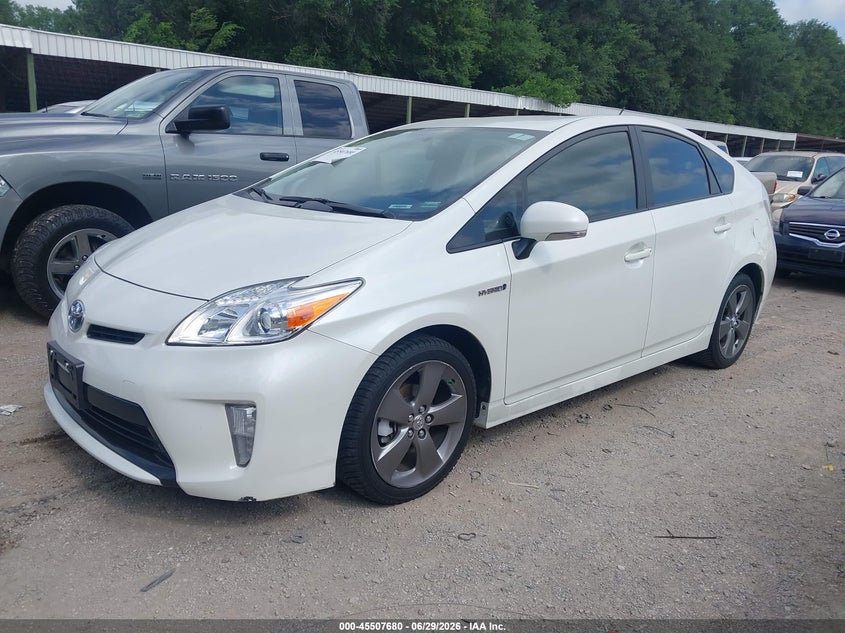 2015 Toyota Prius VIN JTDKN3DU3F0423107 IAAI salvage auction — NORMAL WEAR, Clear (Missouri), sold $3,850 on 2026-07-08 (photo 2)