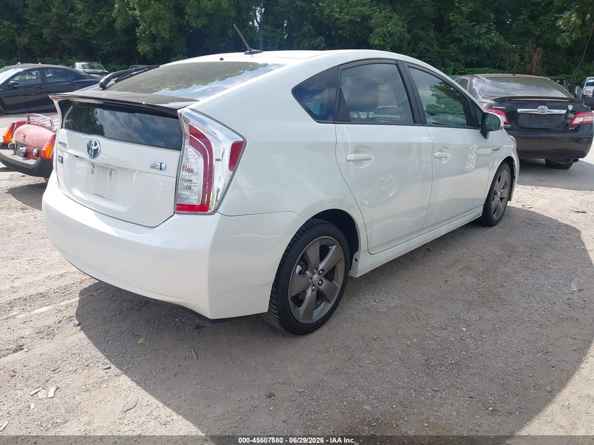 2015 Toyota Prius VIN JTDKN3DU3F0423107 IAAI salvage auction — NORMAL WEAR, Clear (Missouri), sold $3,850 on 2026-07-08 (photo 4)