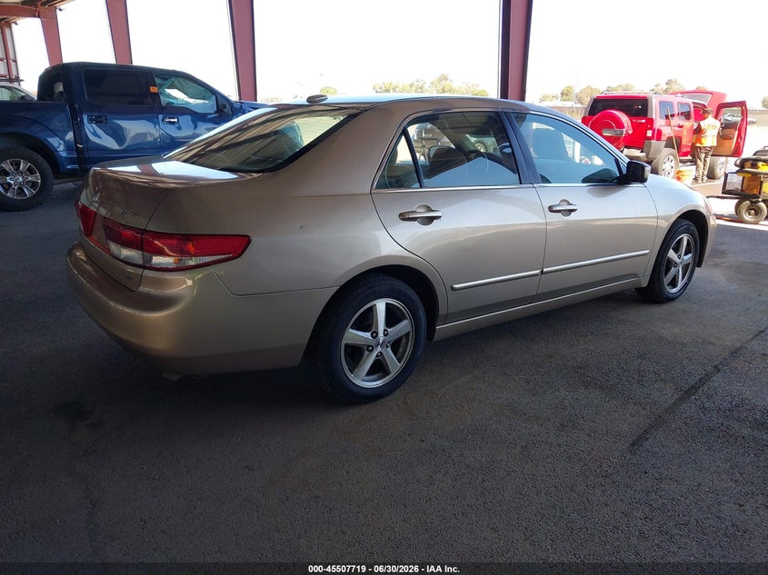2004 Honda Accord VIN JHMCM56874C026738 IAAI salvage auction — NORMAL WEAR, Clear - Dealer Only (California), sold $1,800 on 2026-07-07 (photo 4)