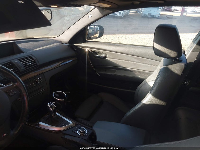 2012 BMW 1er VIN WBAUC9C50CVM11682 IAAI salvage auction — UNKNOWN, Salvage (Arizona), sold $3,600 on 2026-07-28 (photo 5)
