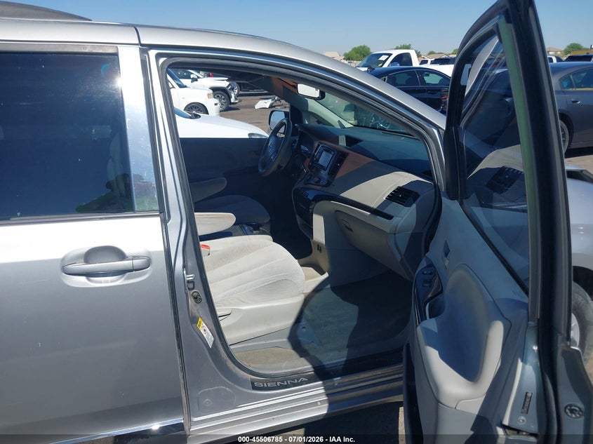 2012 Toyota Sienna VIN 5TDKK3DC8CS246353 IAAI salvage auction — FRONT END, Salvage (Arizona), sold $500 on 2026-07-28 (photo 5)