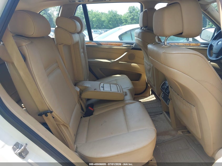 2013 BMW X5 VIN 5UXZV4C55D0G51350 IAAI salvage auction — NORMAL WEAR, Clear (New York), sold $400 on 2026-07-21 (photo 8)