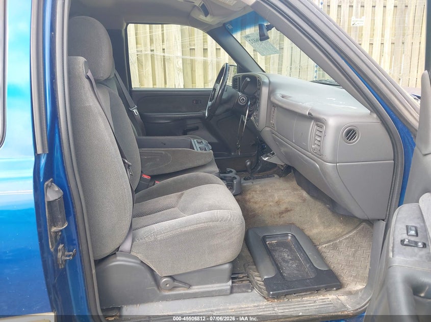 2003 Chevrolet Silverado 1500 VIN 2GCEK19V131268231 IAAI salvage auction — NORMAL WEAR, Clear (Maryland), sold $825 on 2026-07-09 (photo 5)