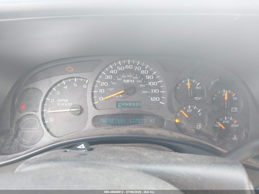 2003 Chevrolet Silverado 1500 VIN 2GCEK19V131268231 IAAI salvage auction — NORMAL WEAR, Clear (Maryland), sold $825 on 2026-07-09 (photo 7)