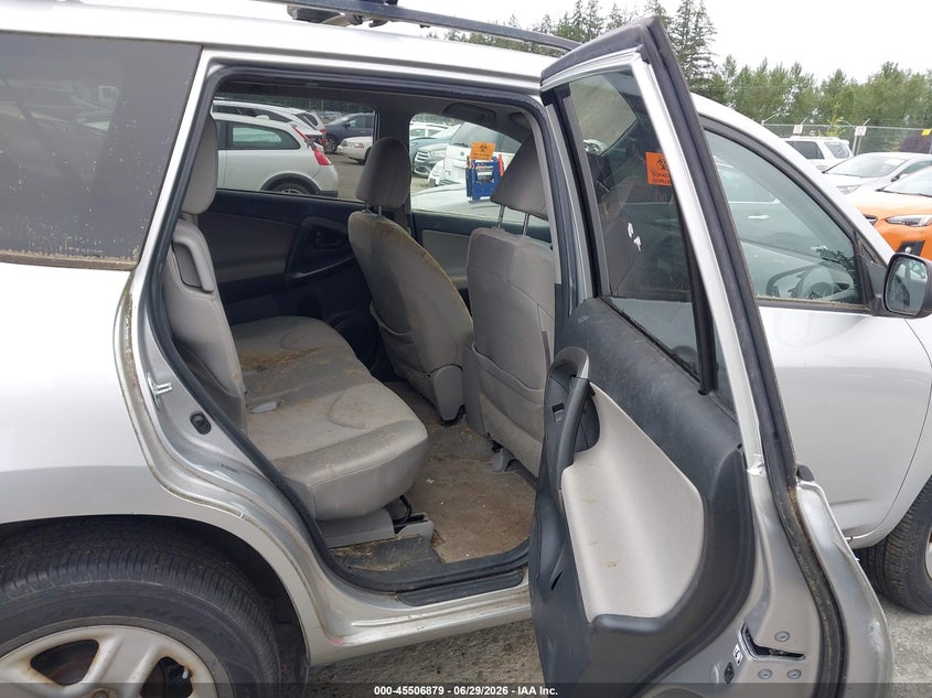 2012 Toyota Rav 4 VIN JTMBK4DVXCD018812 IAAI salvage auction — NORMAL WEAR, Clear (Washington), sold $7,625 on 2026-07-08 (photo 8)