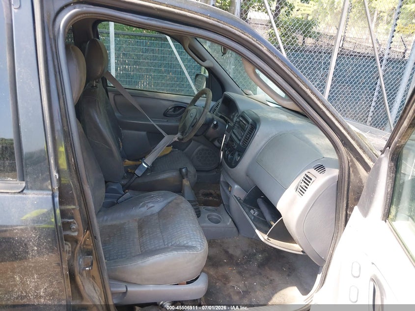 2002 Ford Escape VIN 1FMYU01B92KC09649 IAAI salvage auction — ELECTRICAL, Clear (Virginia), sold $350 on 2026-07-09 (photo 5)
