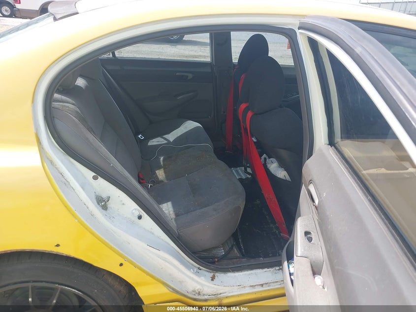 2008 Honda Civic VIN 2HGFA15508H351131 IAAI salvage auction — NORMAL WEAR, Clear (North Carolina), sold $275 on 2026-07-18 (photo 8)