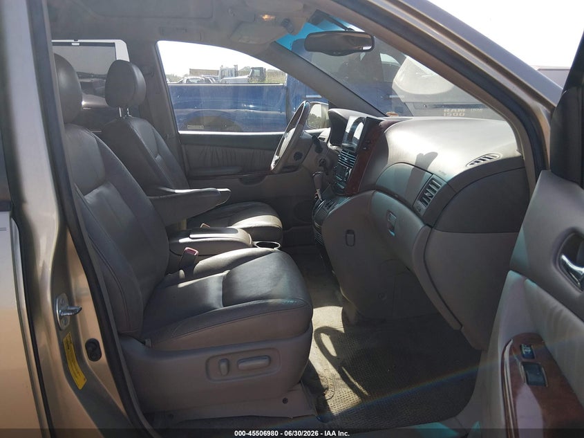 2005 Toyota Sienna VIN 5TDZA22C85S278477 IAAI salvage auction — FRONT END, Salvage (Missouri), sold $550 on 2026-07-30 (photo 5)