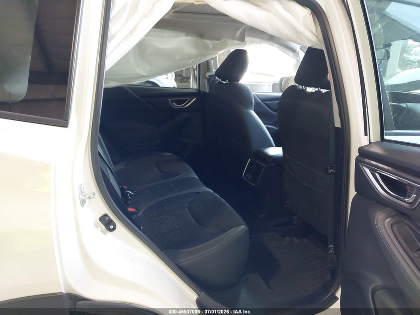 2022 Subaru Forester VIN JF2SKAEC8NH431790 IAAI salvage auction — FRONT END, Salvage Title, sold $2,800 on 2026-08-01 (photo 8)