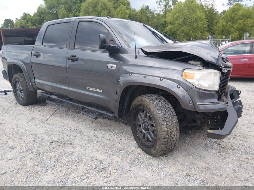 2017 Toyota Tundra VIN 5TFDW5F19HX587587 IAAI salvage auction — FRONT END, Salvage Title, sold $6,200 on 2026-07-22 (photo 1)