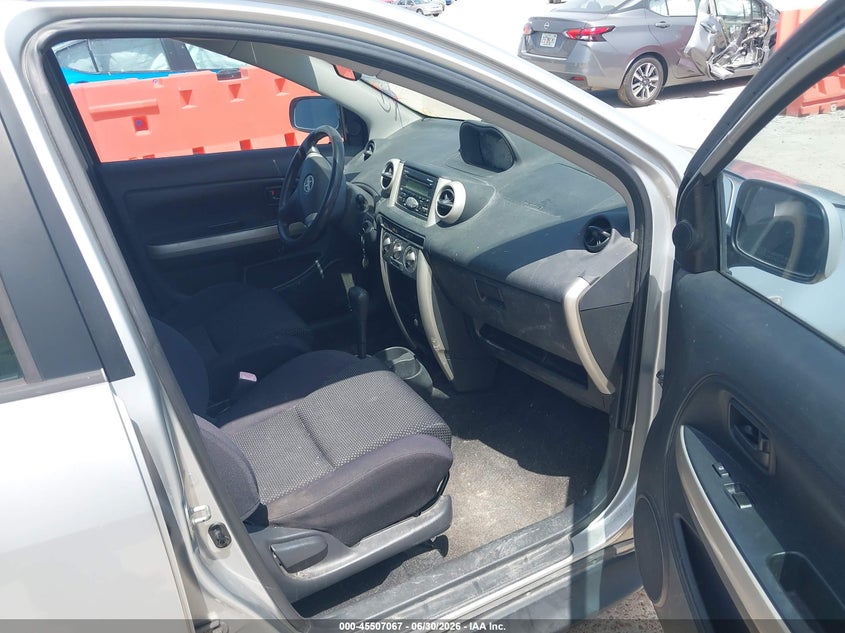 2005 Scion Xa VIN JTKKT624350095950 IAAI salvage auction — NORMAL WEAR, Original (Texas), sold $675 on 2026-07-27 (photo 5)