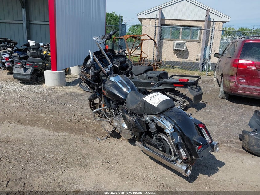 2024 Harley-davidson Road glide VIN 1HD1KH718RB633339 IAAI salvage auction — LEFT SIDE, Salvage Title, sold $10,450 on 2026-09-21 (photo 3)