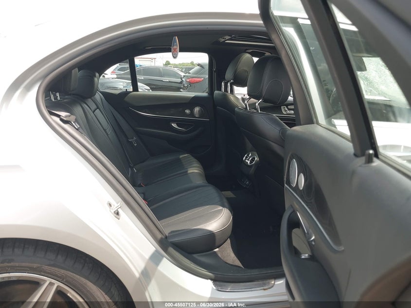 2019 Mercedes-benz E-klasse VIN WDDZF4KB7KA595377 IAAI salvage auction — FRONT END, Salvage Title, sold $8,650 on 2026-08-10 (photo 8)