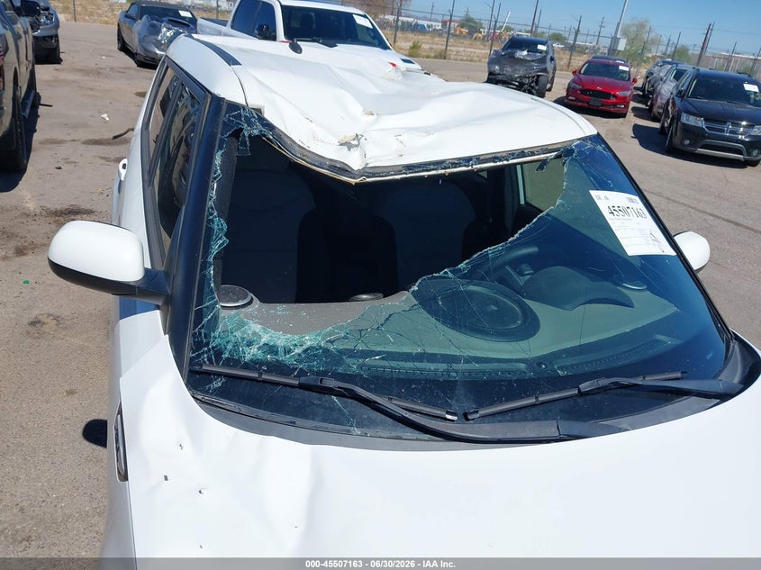 2015 Kia Soul VIN KNDJP3A5XF7796381 IAAI salvage auction — ROOF, Salvage (Arizona), sold $25 on 2026-07-23 (photo 6)