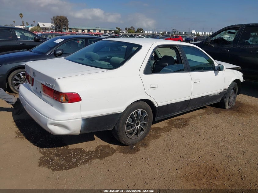 2001 Toyota Camry VIN JT2BG22K610545466 IAAI salvage auction — NORMAL WEAR, Salvage (California), sold $325 on 2026-07-29 (photo 4)