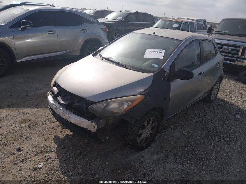 2011 Mazda 2 VIN JM1DE1HY4B0113715 IAAI salvage auction — NORMAL WEAR, Original (Texas), sold $700 on 2026-07-28 (photo 2)