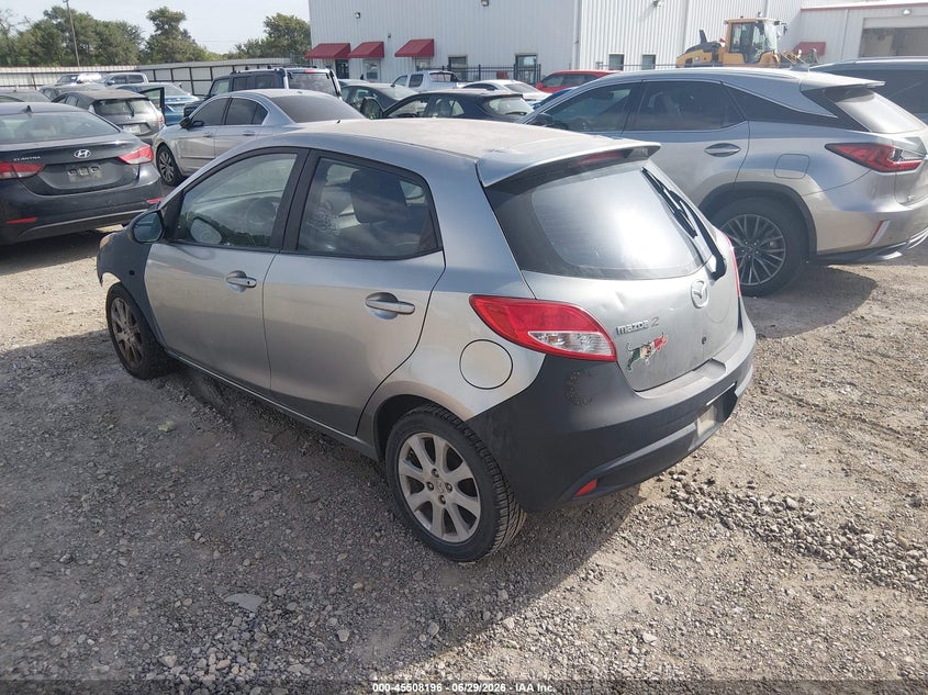 2011 Mazda 2 VIN JM1DE1HY4B0113715 IAAI salvage auction — NORMAL WEAR, Original (Texas), sold $700 on 2026-07-28 (photo 3)