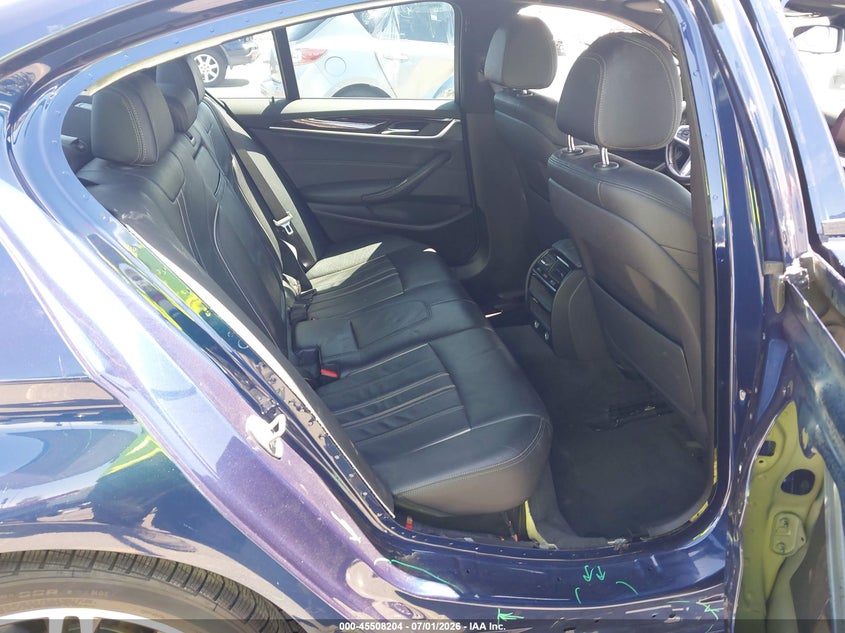 2019 BMW 5er VIN WBAJE5C54KWW39781 IAAI salvage auction — RIGHT SIDE, Salvage Title, sold $13,300 on 2026-08-03 (photo 8)