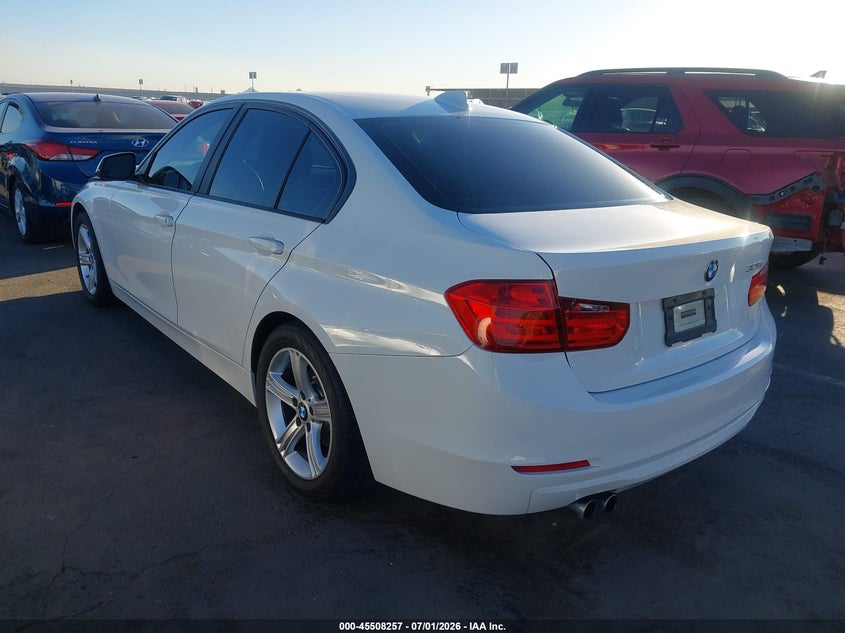 2015 BMW 3er VIN WBA3A5G58FNS91154 IAAI salvage auction — RIGHT FRONT, Salvage (Arizona), sold $1,400 on 2026-07-28 (photo 3)