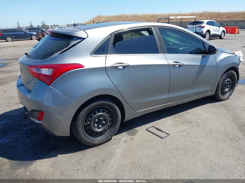 2017 Hyundai Elantra VIN KMHD35LH2HU380594 IAAI salvage auction — SIDE, Salvage (California), sold $225 on 2026-07-29 (photo 4)
