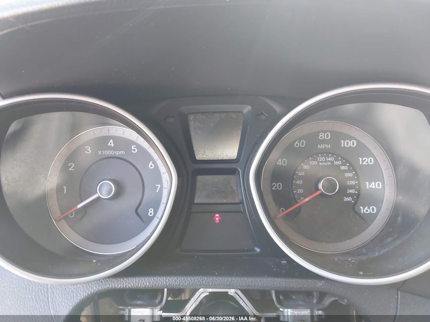 2017 Hyundai Elantra VIN KMHD35LH2HU380594 IAAI salvage auction — SIDE, Salvage (California), sold $225 on 2026-07-29 (photo 7)