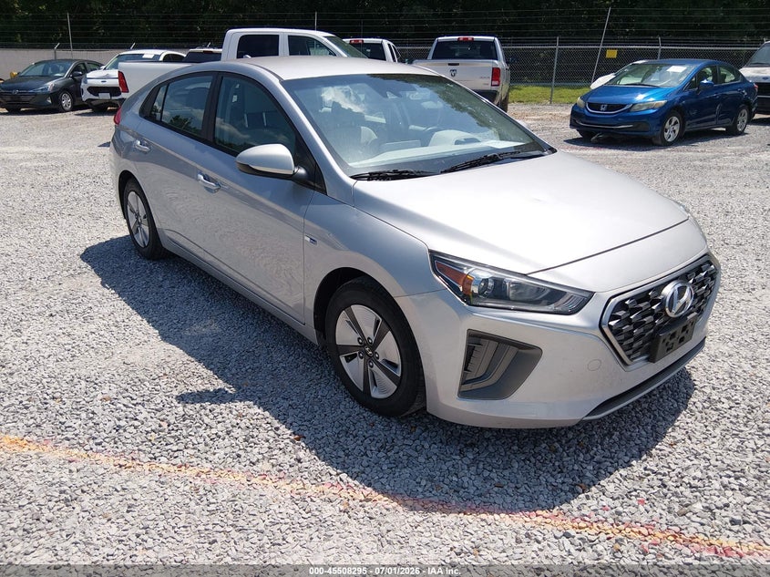 2020 Hyundai Ioniq hybrid VIN KMHC65LC1LU220027 — IAAI salvage auction photo