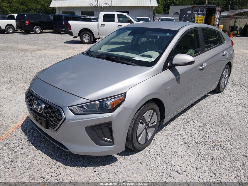 2020 Hyundai Ioniq hybrid VIN KMHC65LC1LU220027 IAAI salvage auction — RIGHT SIDE, Sf97 (Kentucky), sold $7,200 on 2026-08-12 (photo 2)