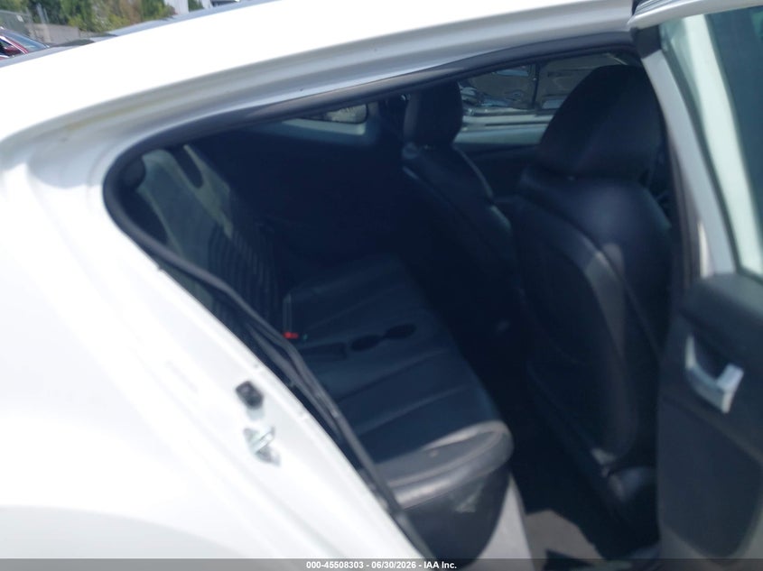 2013 Hyundai Veloster VIN KMHTC6AE8DU175642 IAAI salvage auction — FRONT END, Salvage (California), sold $825 on 2026-07-16 (photo 8)