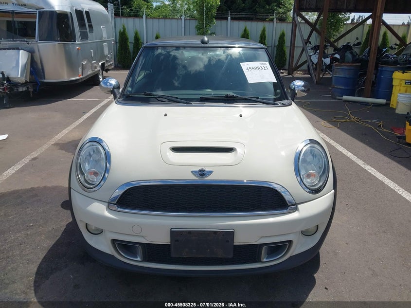 2011 Mini Cooper VIN WMWZP3C55BT249033 IAAI salvage auction — NORMAL WEAR, Peddle Clear Public-Restricted (Oregon), sold $1,200 on 2026-07-28 (photo 6)