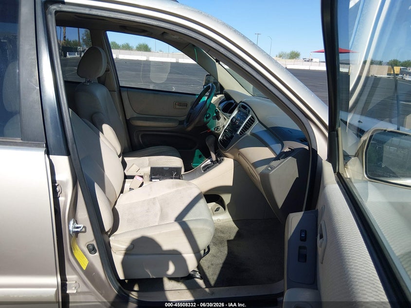 2007 Toyota Highlander VIN JTEGP21A170132266 IAAI salvage auction — RIGHT SIDE, Salvage (California), sold $725 on 2026-07-31 (photo 5)