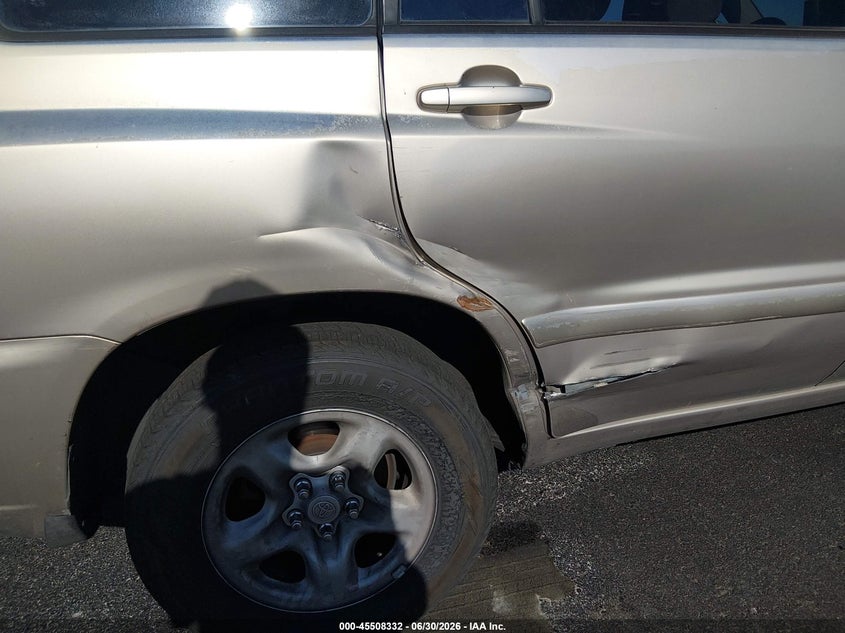 2007 Toyota Highlander VIN JTEGP21A170132266 IAAI salvage auction — RIGHT SIDE, Salvage (California), sold $725 on 2026-07-31 (photo 6)