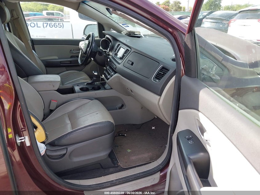 2017 Kia SEDONA VIN KNDMB5C17H6339523 IAAI salvage auction — FRONT END, Salvage (Texas), sold $175 on 2026-07-29 (photo 5)