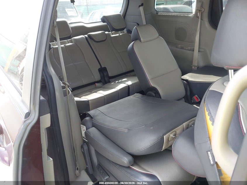 2017 Kia SEDONA VIN KNDMB5C17H6339523 IAAI salvage auction — FRONT END, Salvage (Texas), sold $175 on 2026-07-29 (photo 8)