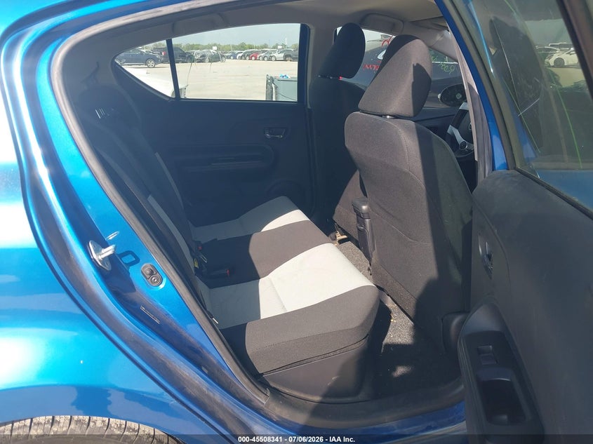 2015 Toyota Prius c VIN JTDKDTB32F1578965 IAAI salvage auction — FRONT END, Salvage (Texas), sold $1,850 on 2026-07-20 (photo 8)