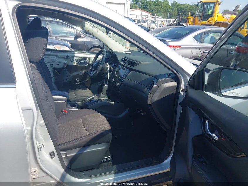 2019 Nissan Rogue VIN 5N1AT2MT3KC796042 IAAI salvage auction — FRONT END, Salvage (North Carolina), sold $2,400 on 2026-07-26 (photo 5)