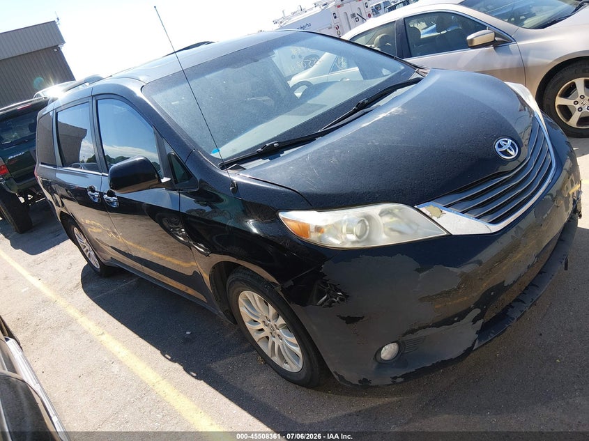 2014 Toyota Sienna VIN 5TDYK3DCXES473959 IAAI salvage auction — NORMAL WEAR, Clear (Idaho), sold $2,025 on 2026-07-10 (photo 1)