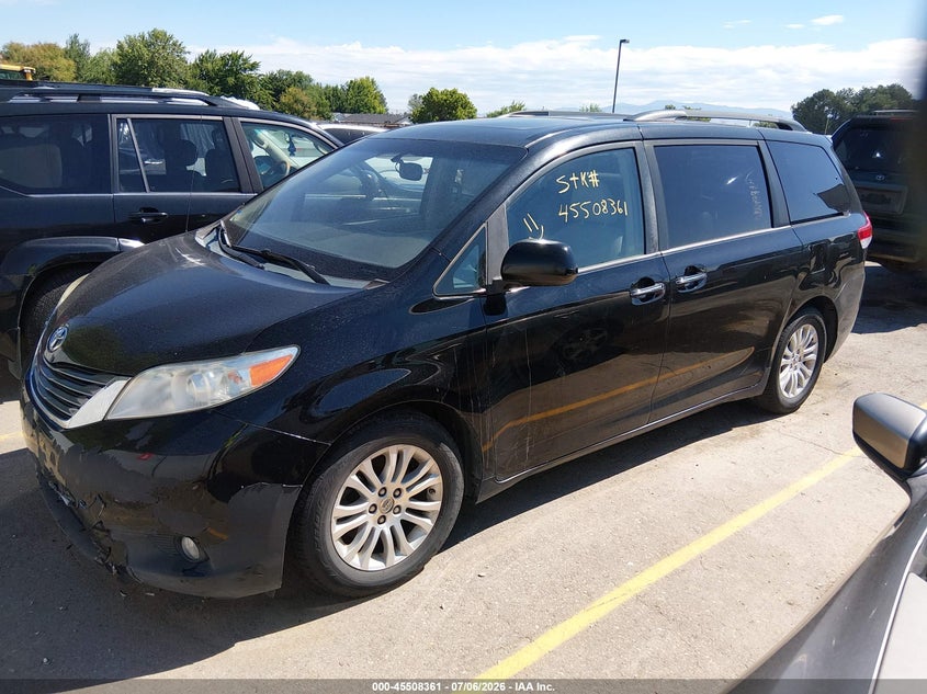 2014 Toyota Sienna VIN 5TDYK3DCXES473959 IAAI salvage auction — NORMAL WEAR, Clear (Idaho), sold $2,025 on 2026-07-10 (photo 2)