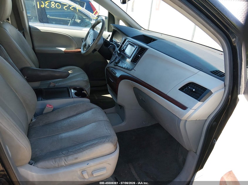 2014 Toyota Sienna VIN 5TDYK3DCXES473959 IAAI salvage auction — NORMAL WEAR, Clear (Idaho), sold $2,025 on 2026-07-10 (photo 5)