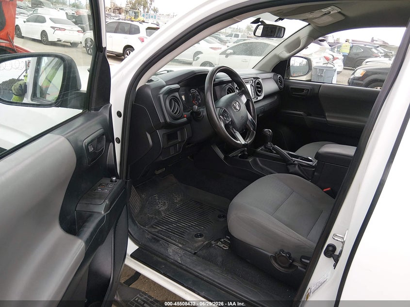 2017 Toyota Tacoma VIN 5TFRX5GN8HX100027 IAAI salvage auction — RIGHT SIDE, Salvage (California), sold $25 on 2026-07-29 (photo 5)