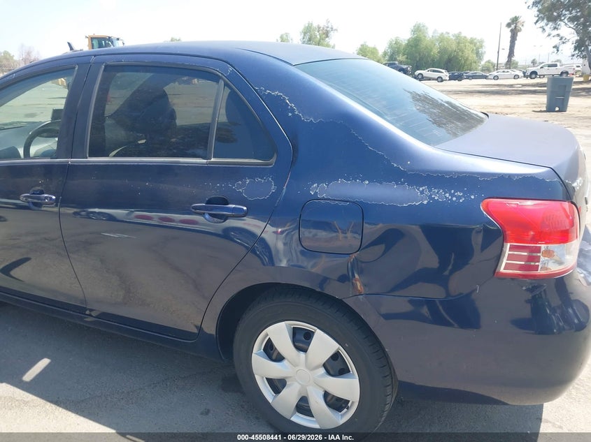 2007 Toyota Yaris VIN JTDBT923171184963 IAAI salvage auction — SIDE, Salvage (California), sold $375 on 2026-07-15 (photo 6)