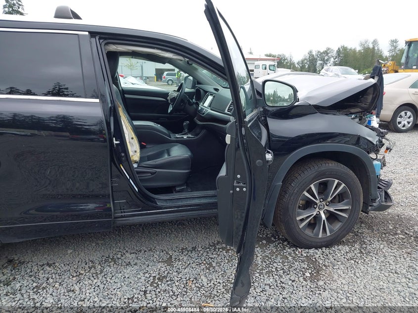 2016 Toyota Highlander VIN 5TDJKRFH0GS311273 IAAI salvage auction — FRONT END, Bill Of Sale (Washington), sold $3,950 on 2026-07-22 (photo 5)