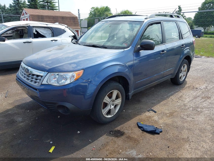 2013 Subaru Forester VIN JF2SHABC0DH444101 IAAI salvage auction — NORMAL WEAR, Clear (Michigan), sold $425 on 2026-07-30 (photo 2)